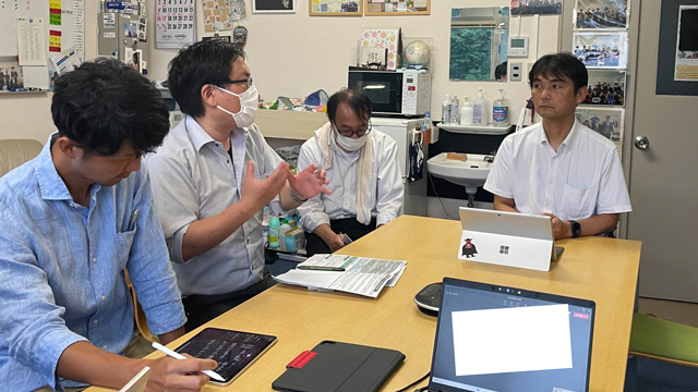 附属小金井小学校鈴木秀樹先生を講師にお迎えし、生成AI利活用の研究会を開催しました
