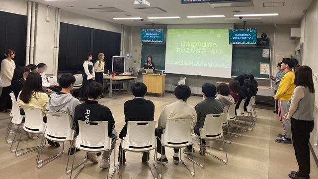 高校生が来学し、英語オンリーの自主ゼミを1日体験！